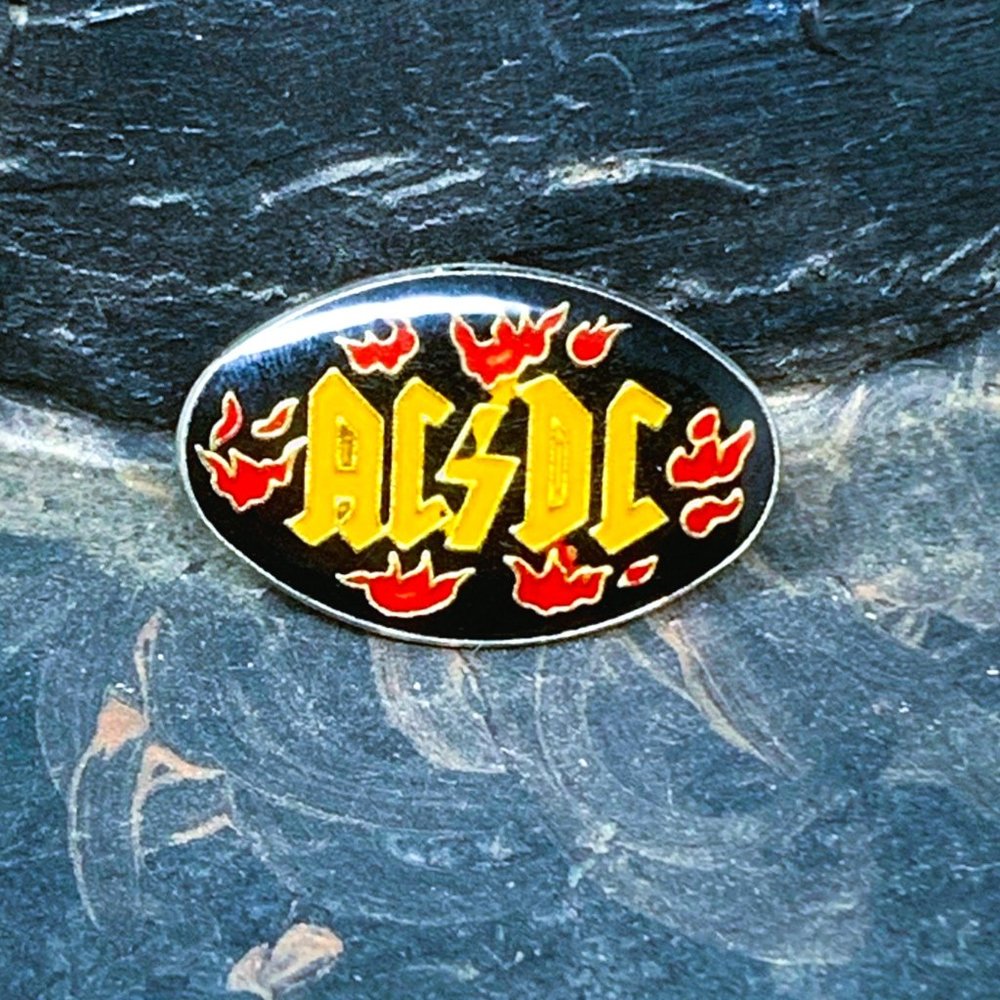 AC/DC Vintage 80s Red/Gold Black Lightning Bolt Oval Pinback